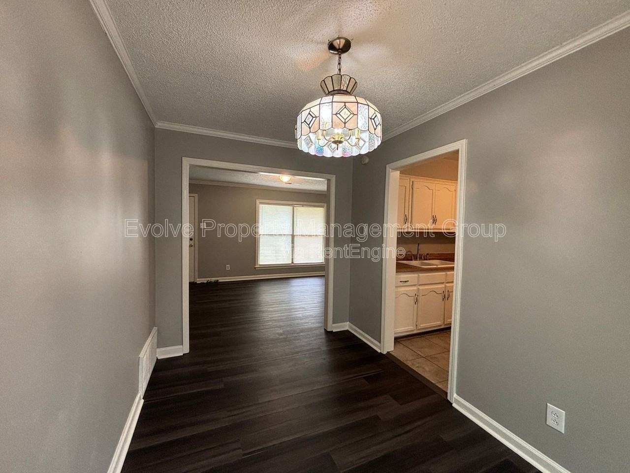 3723 Wilshire Rd - Photo 4 of 10