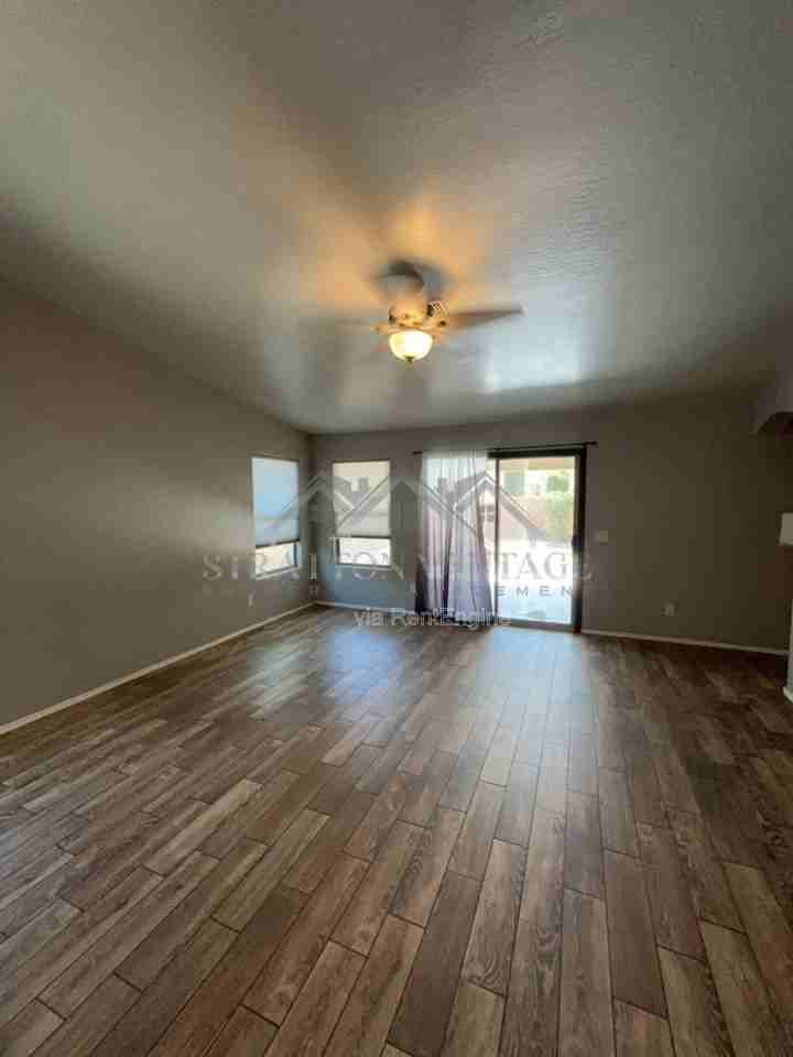 23350 S 221st St - Photo 5 of 20