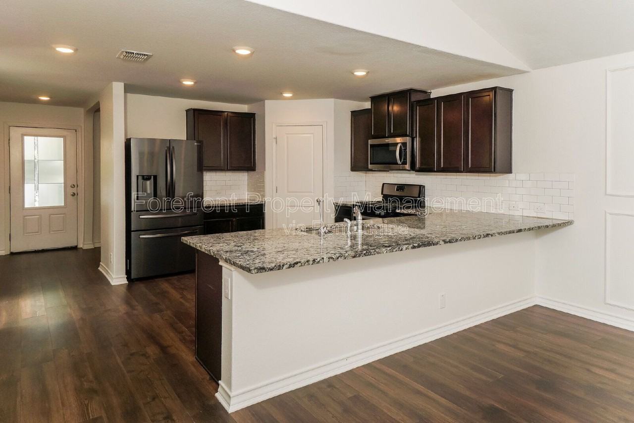 14251 Geyserite Ave - Photo 7 of 21