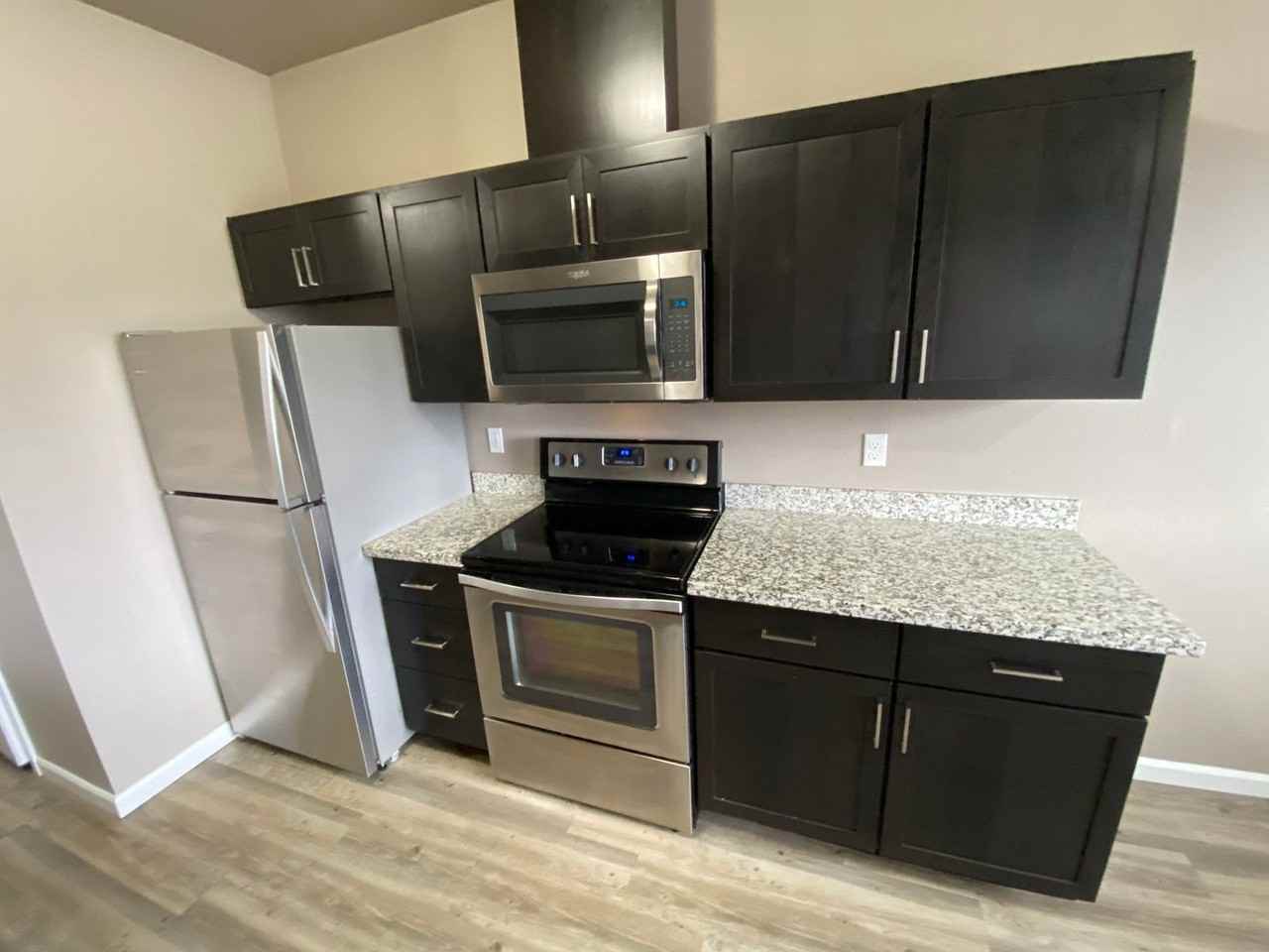 4245 Hawthorne Ave Ne #302 - Photo 7 of 19