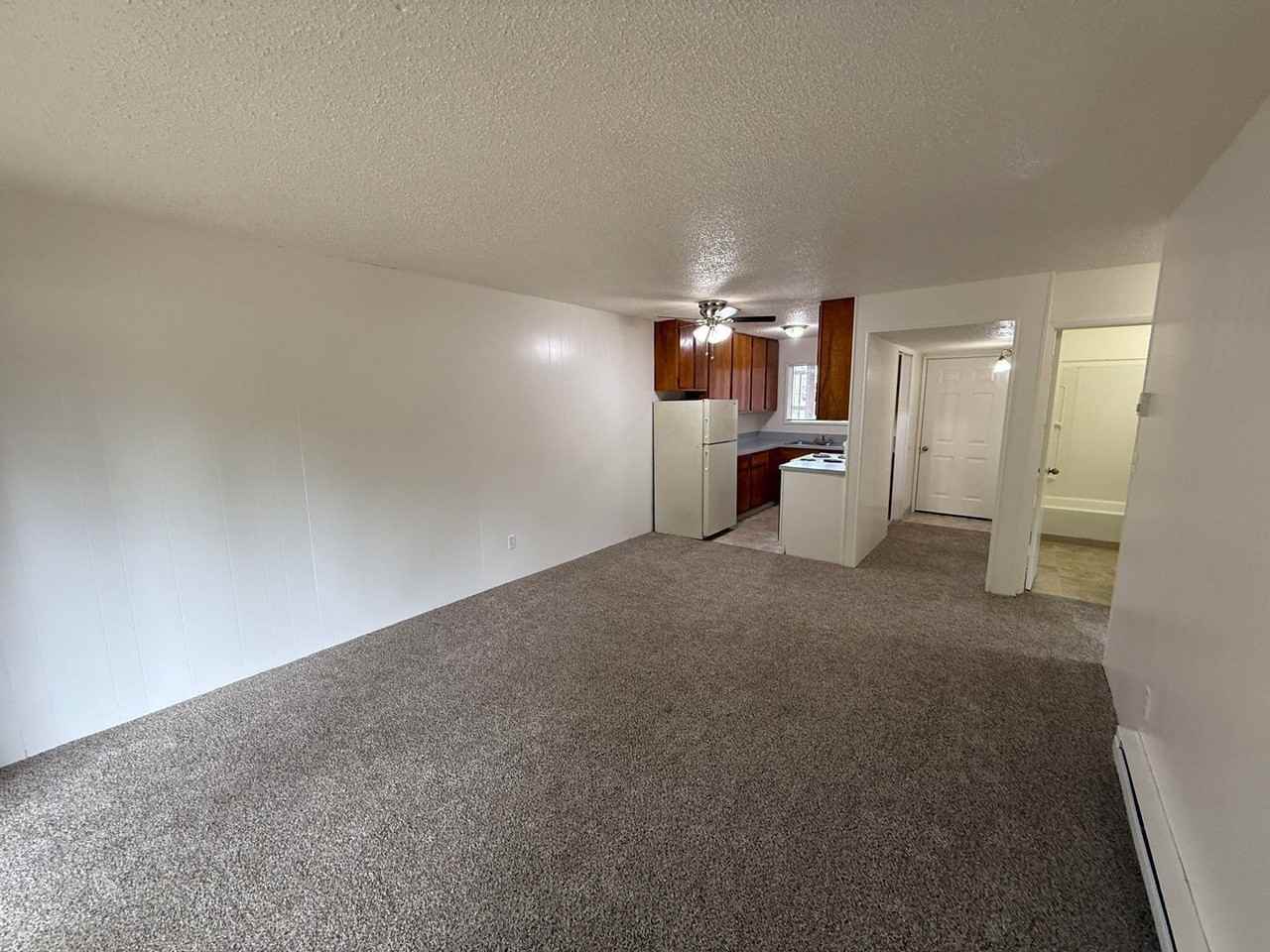 528 Sw Levens St #2 - Photo 2 of 19