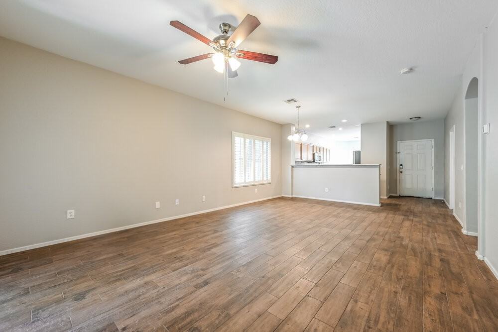 4622 W Cottontail Rd - Photo 3 of 16