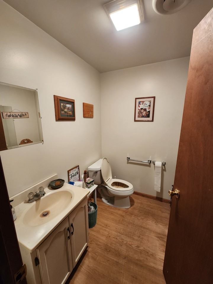 197 Baldwin St #1 - Photo 4 of 6