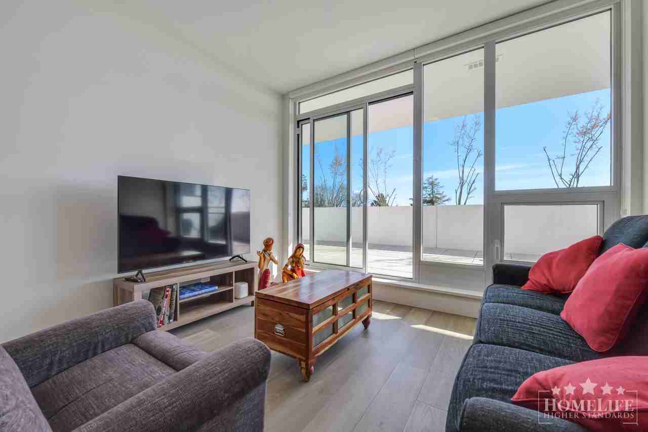 1342 Johnston Rd - Photo 4 of 24