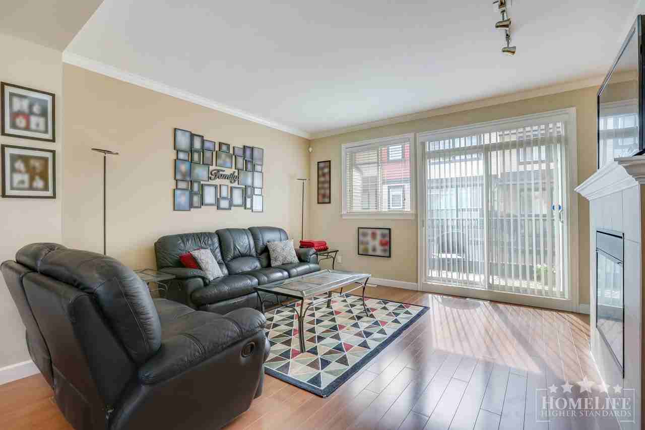 7168 179 St - Photo 3 of 28