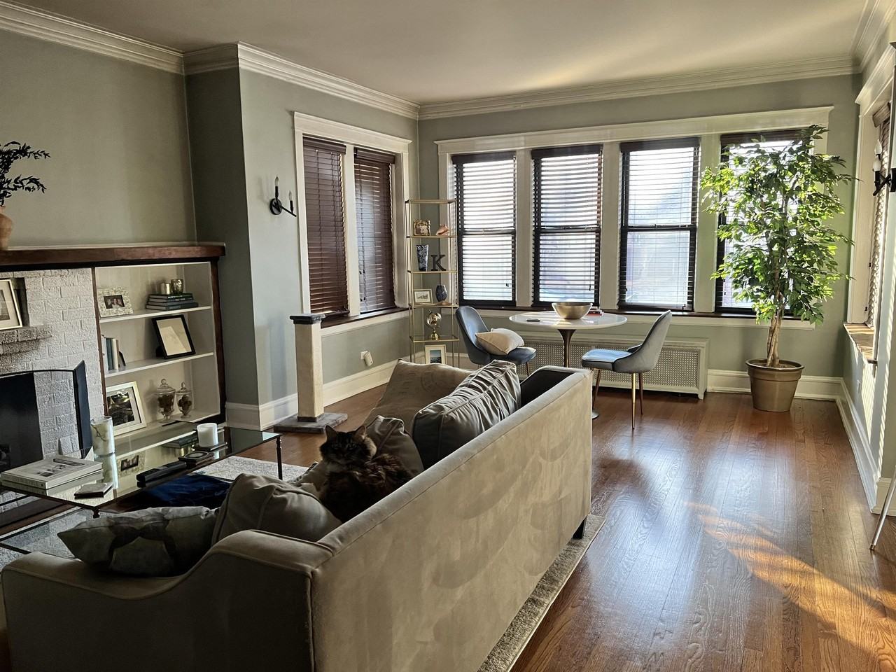 4847 N Washtenaw Ave #2