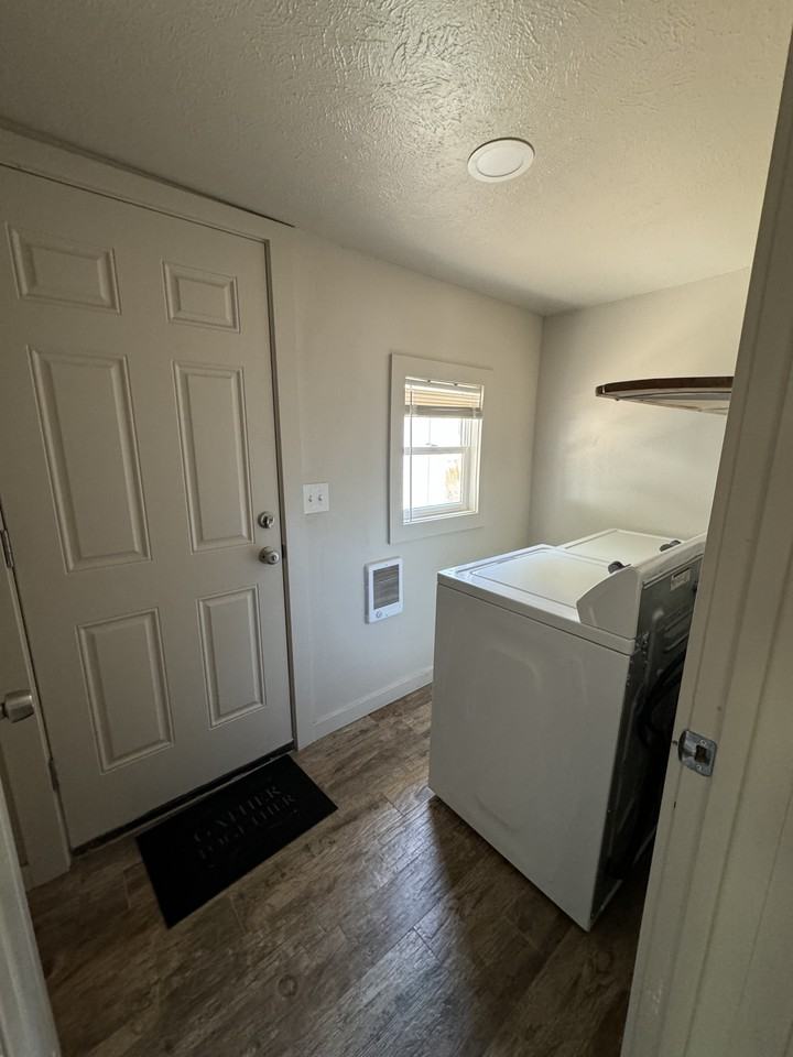 1285 E 4th N #1 - Photo 2 of 16