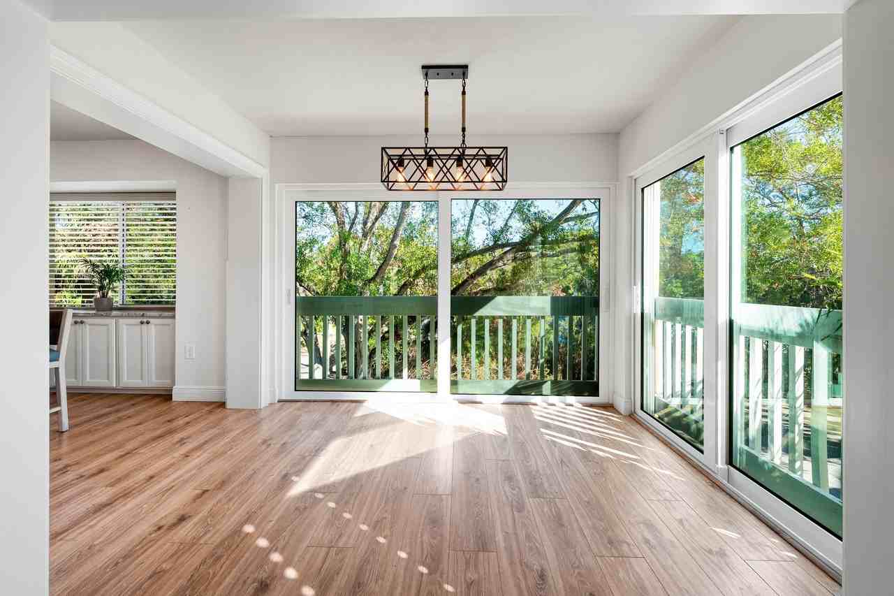 858 Hudson Ave #858 - Photo 3 of 40