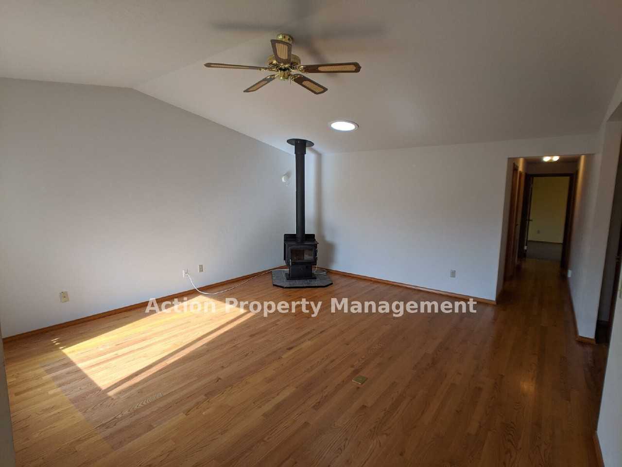 330 N Honeycomb Cir - Photo 4 of 24