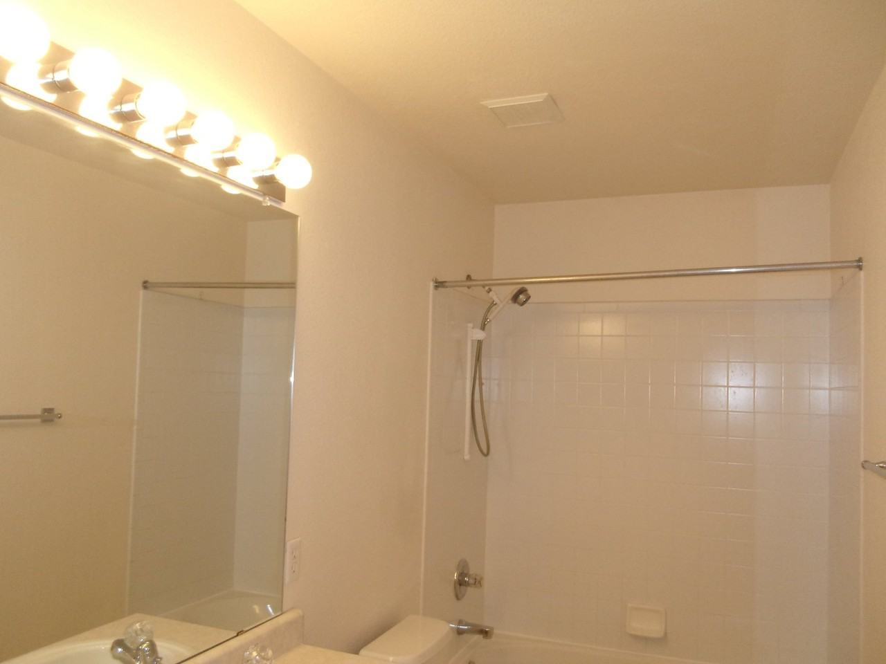 2235 Ashwood Pl - Photo 6 of 30