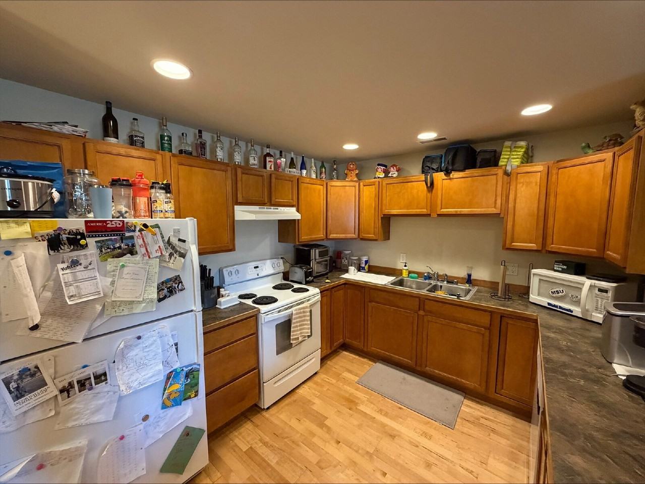 4817 Glenwood Dr - Photo 2 of 9