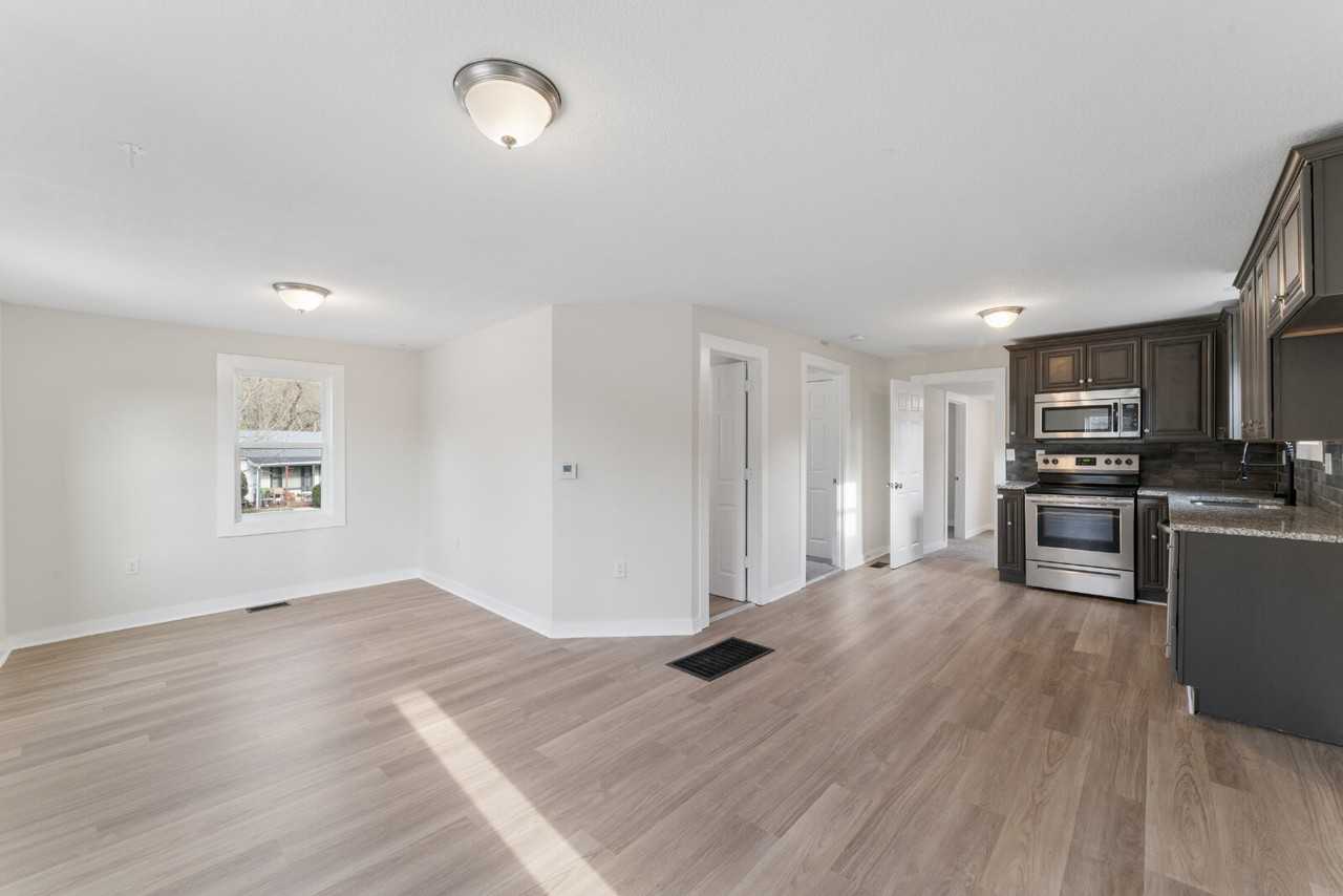 247 Shadyside St - Photo 2 of 28