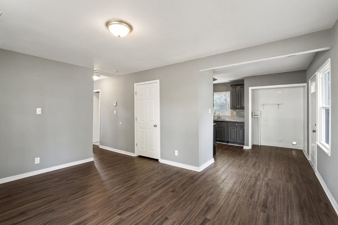 700 N 80th Pl - Photo 3 of 22