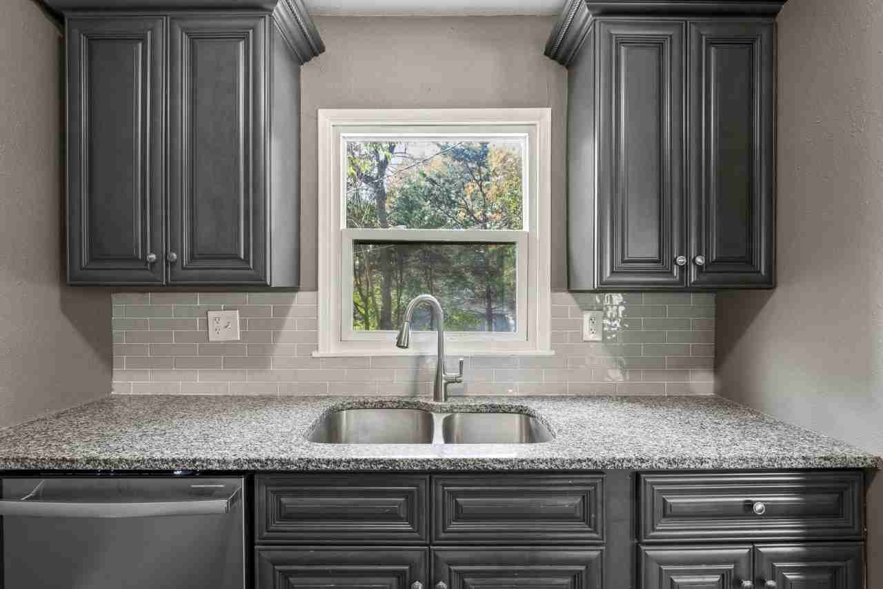 700 N 80th Pl - Photo 6 of 22