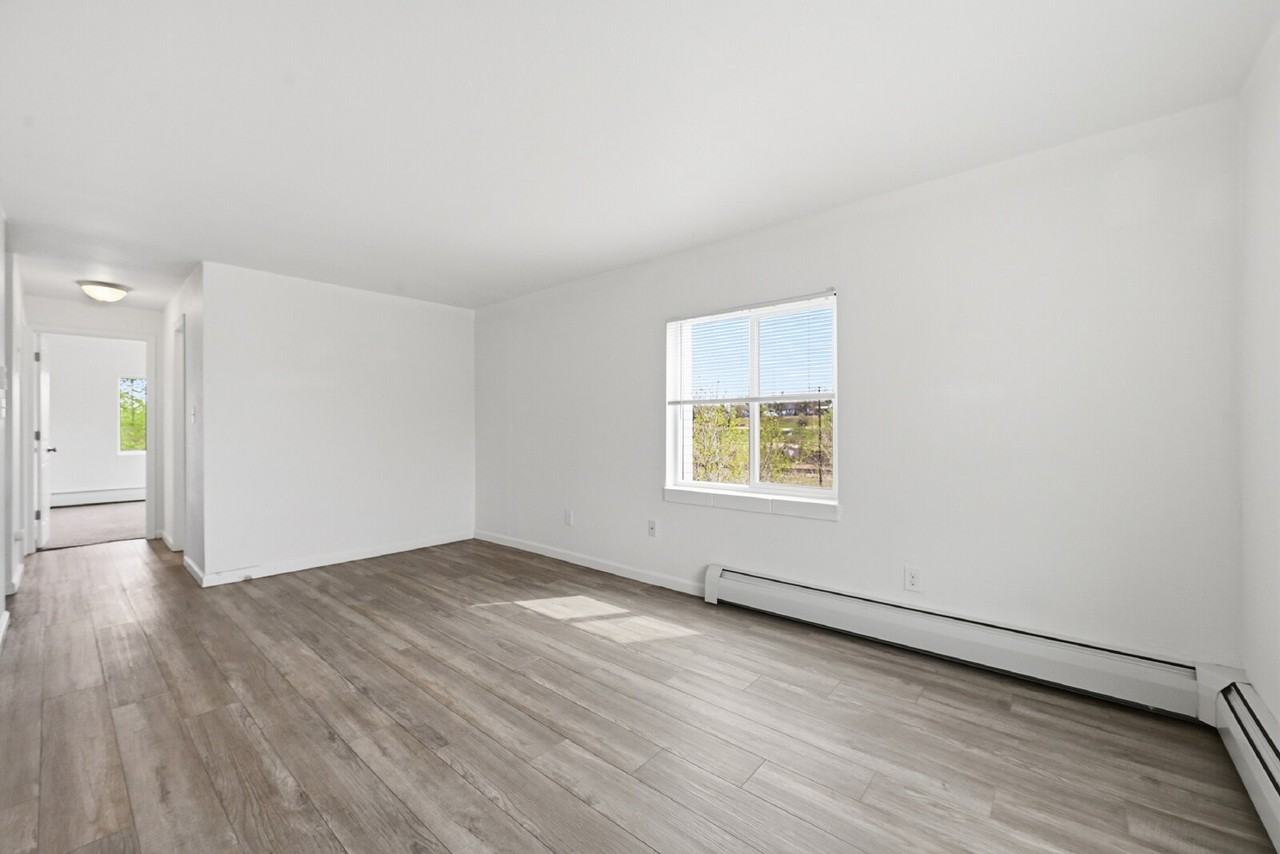 1260 Wolff St #6 - Photo 4 of 27