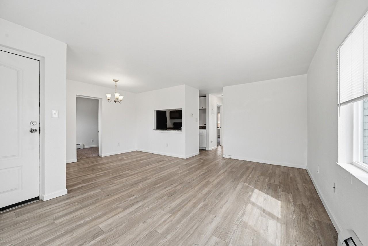 1260 Wolff St #6 - Photo 5 of 27