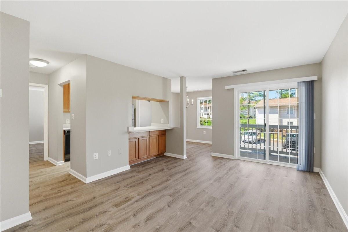 100 Westwick Ct - Photo 4 of 21