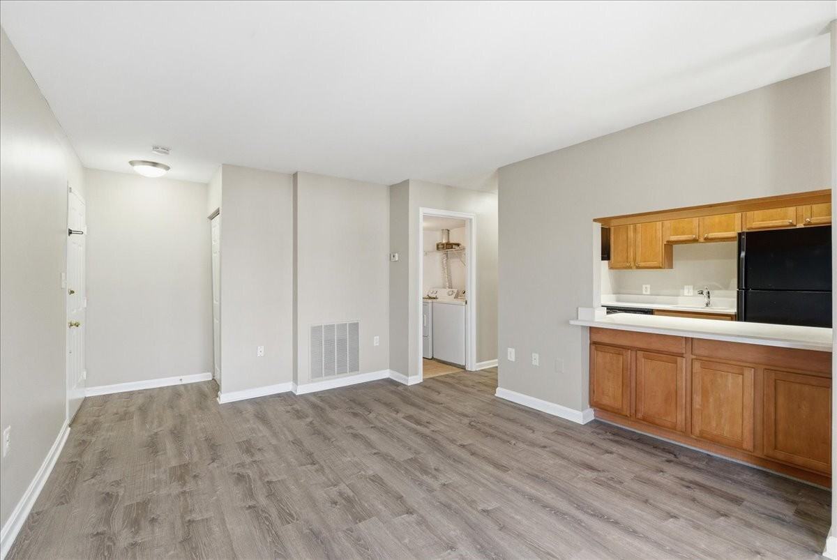 100 Westwick Ct - Photo 5 of 21