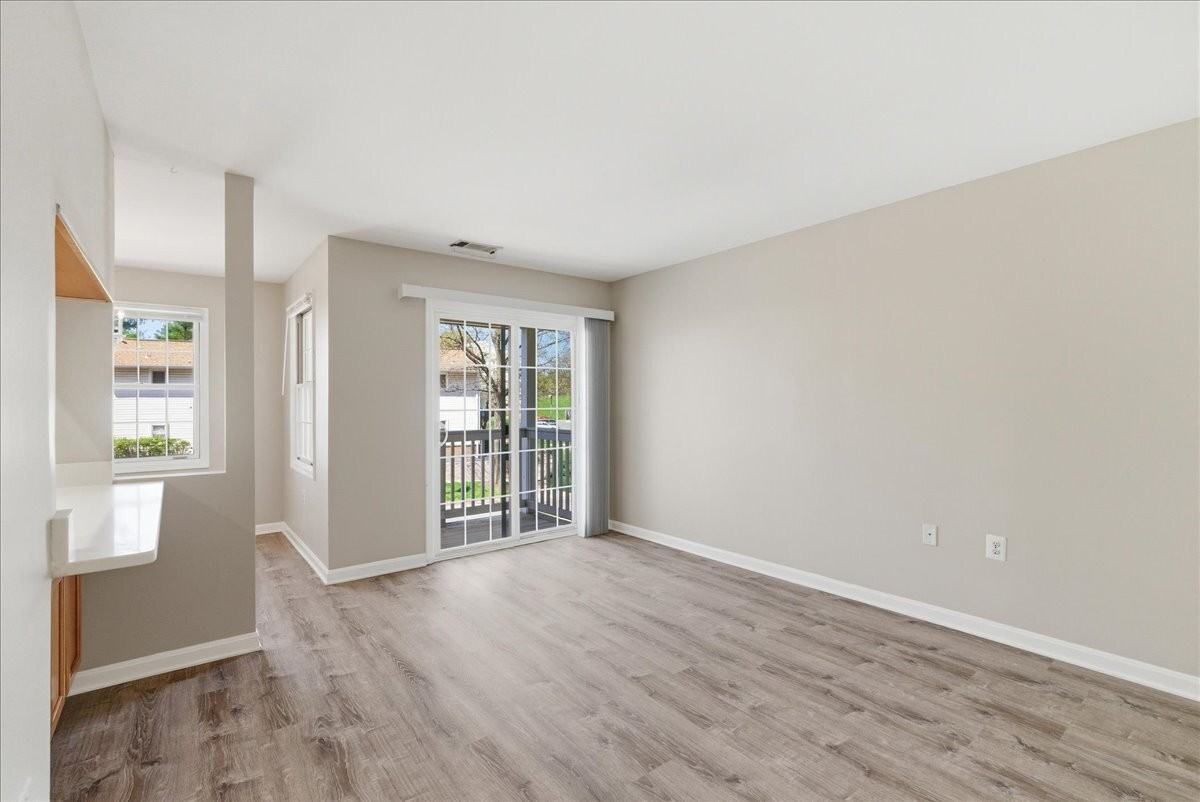 100 Westwick Ct - Photo 6 of 21