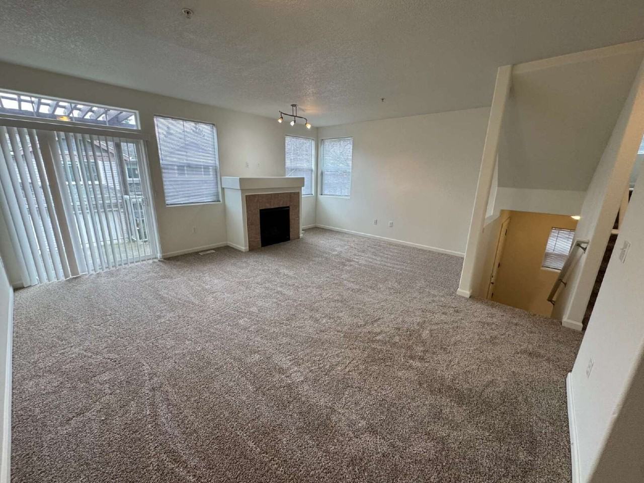 10779 Sw Canterbury Ln #101 - Photo 2 of 17