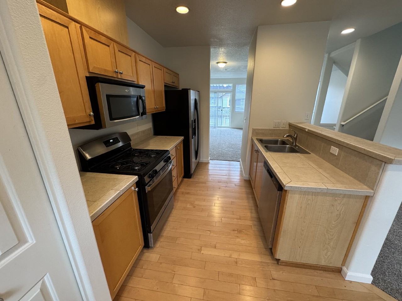 10779 Sw Canterbury Ln #101 - Photo 5 of 17