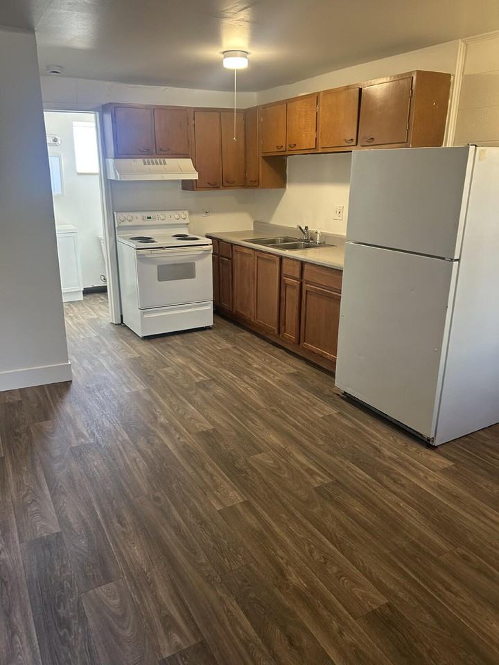 1255 Winona Ct #10 - Photo 7 of 23