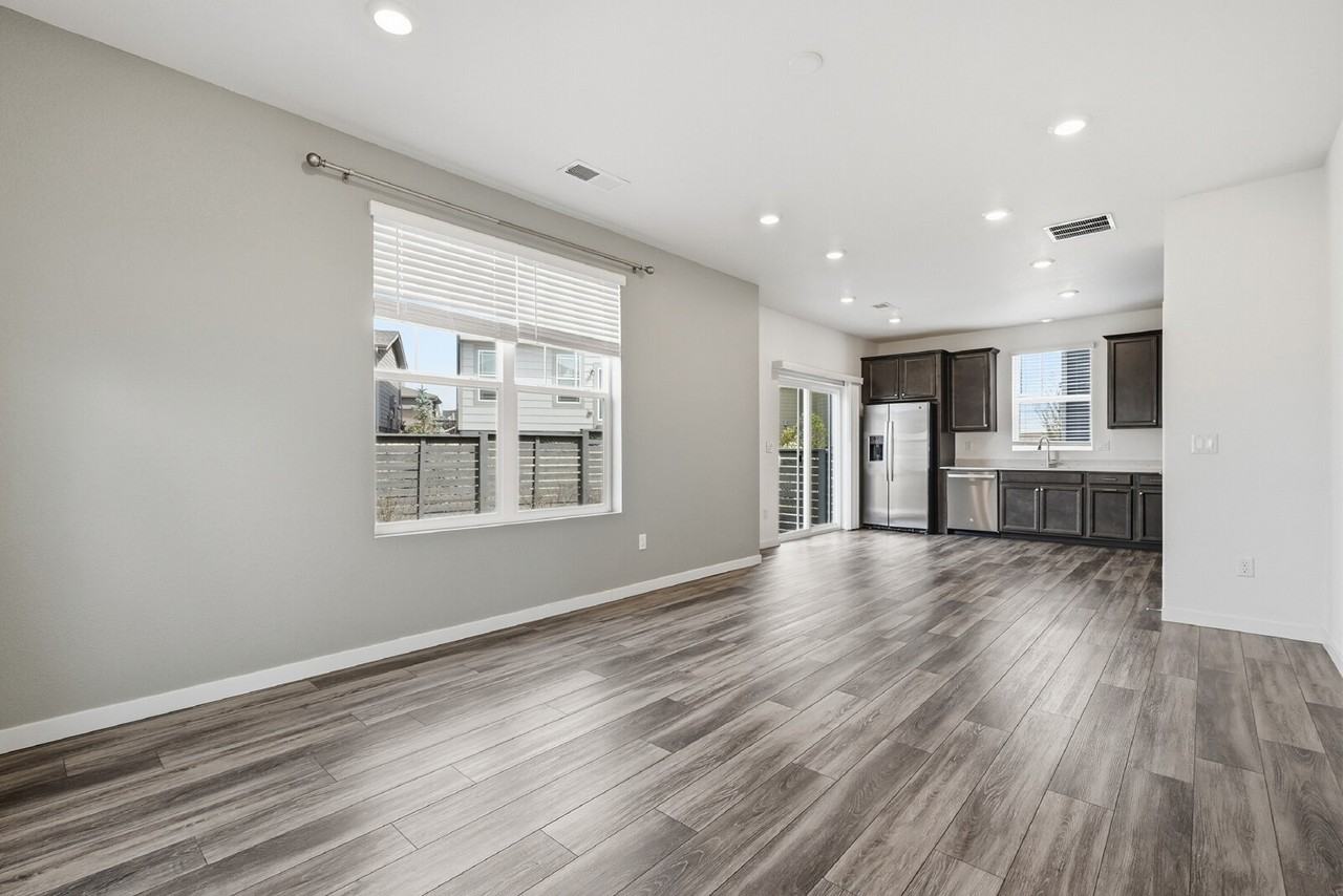 2631 Silverheels Dr - Photo 6 of 35