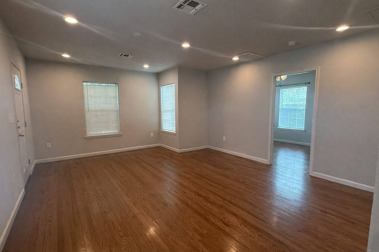 802 Alametos #A - Photo 4 of 18