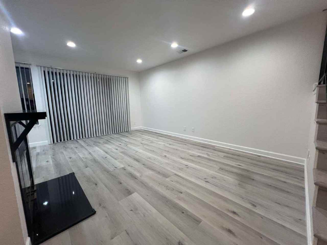 1492 Douglas St - Photo 7 of 40