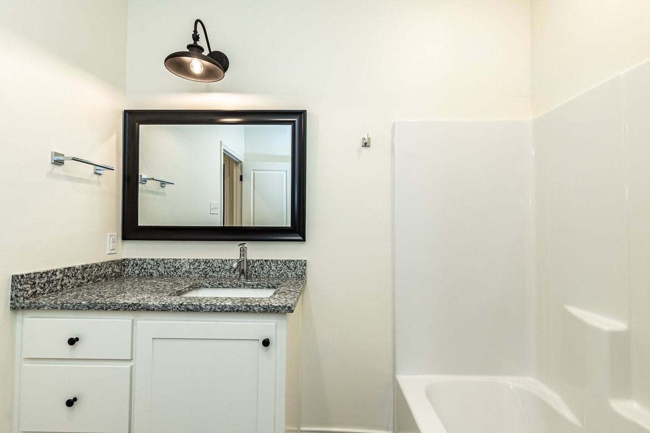 5549 Lehigh St - Photo 3 of 22