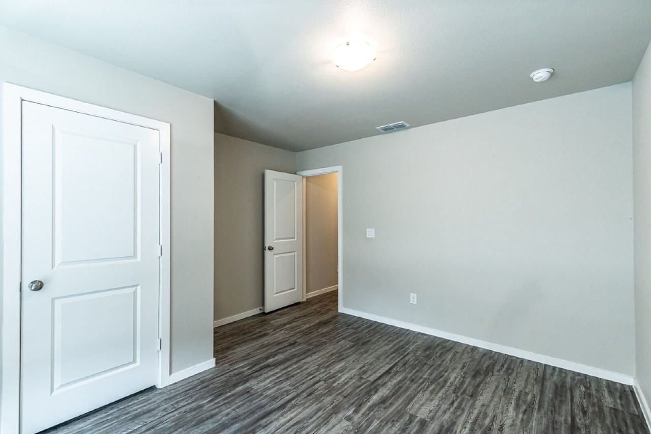 1901 Langford Ave - Photo 7 of 22