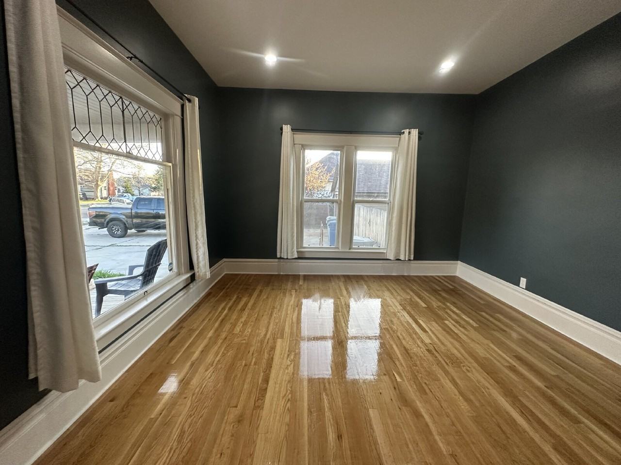 903 9th Ave S - Photo 3 of 42