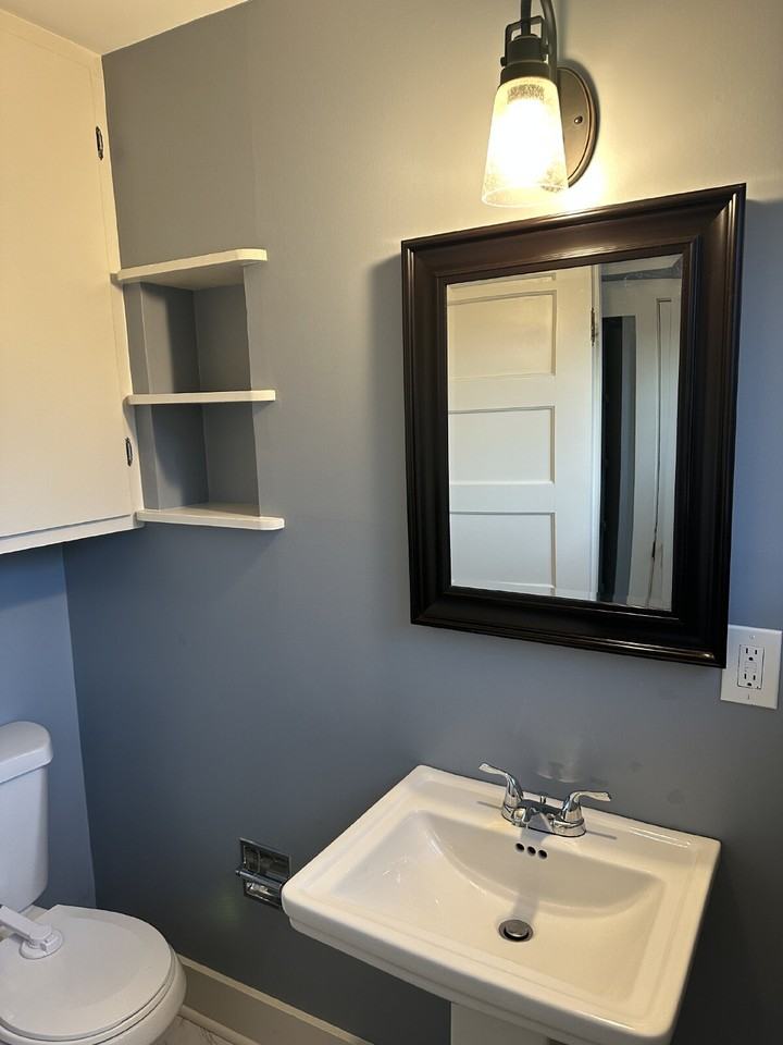 903 9th Ave S - Photo 7 of 42