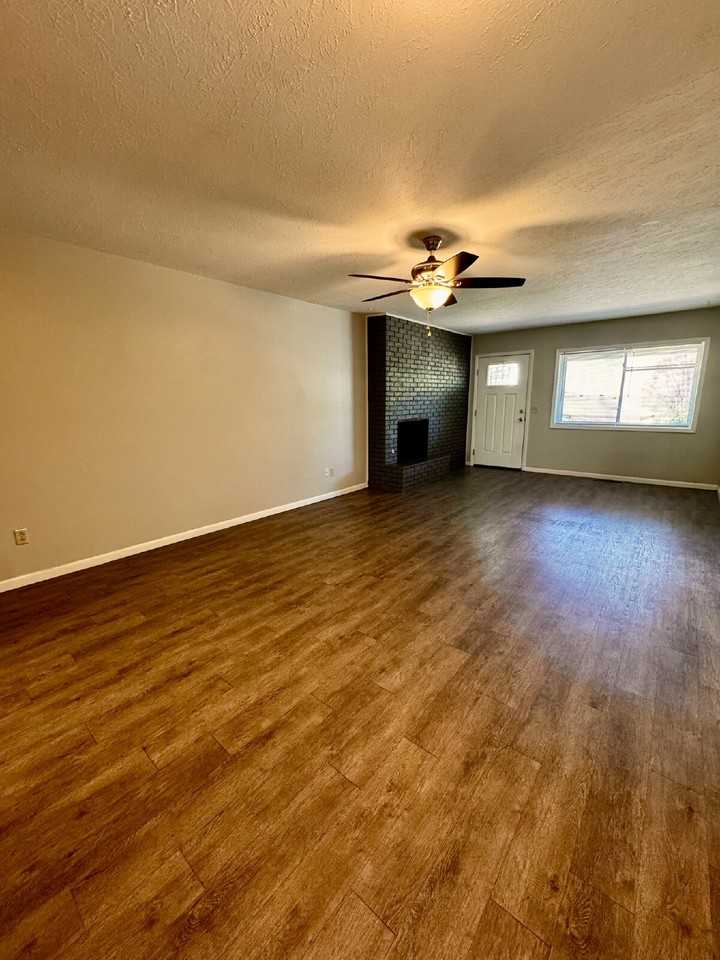 14897 Dutchmans Dr - Photo 3 of 15