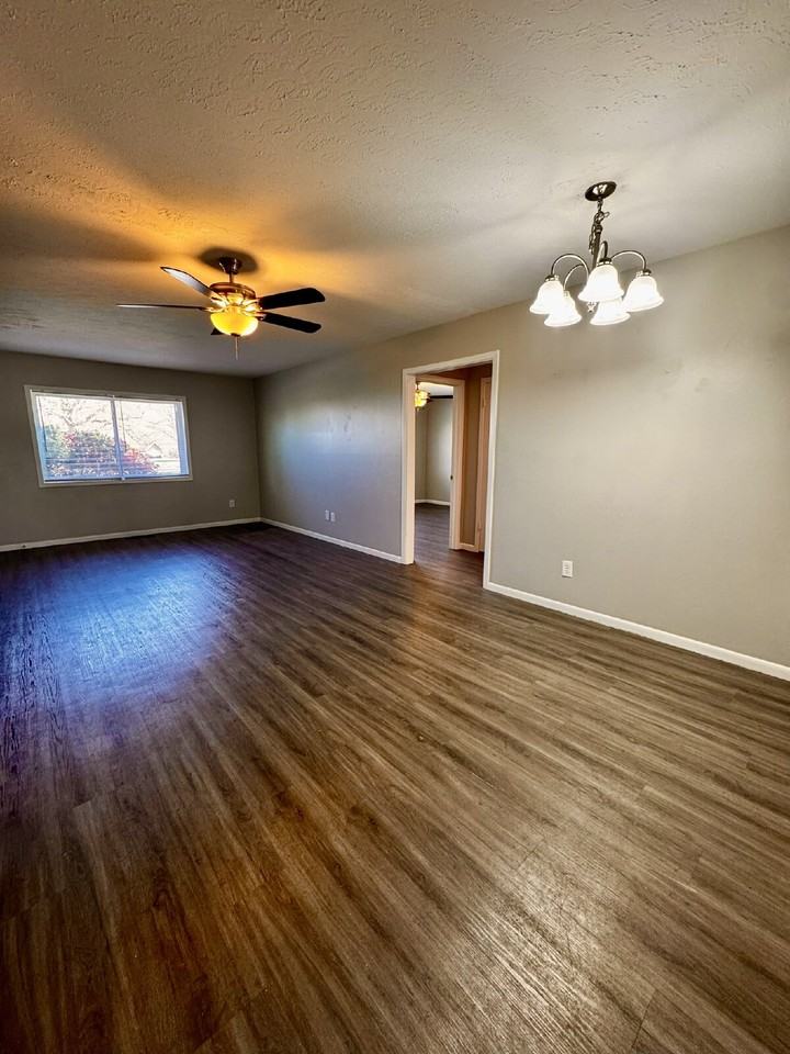 14901 Dutchmans Dr - Photo 3 of 14