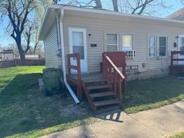 featured image of 321 E South St