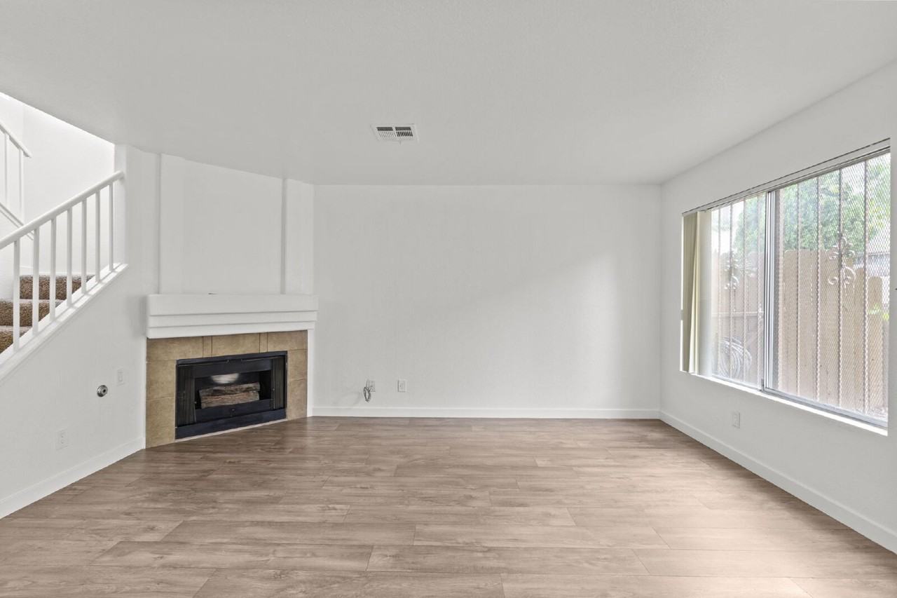 2212 Silver Pine Dr - Photo 5 of 44