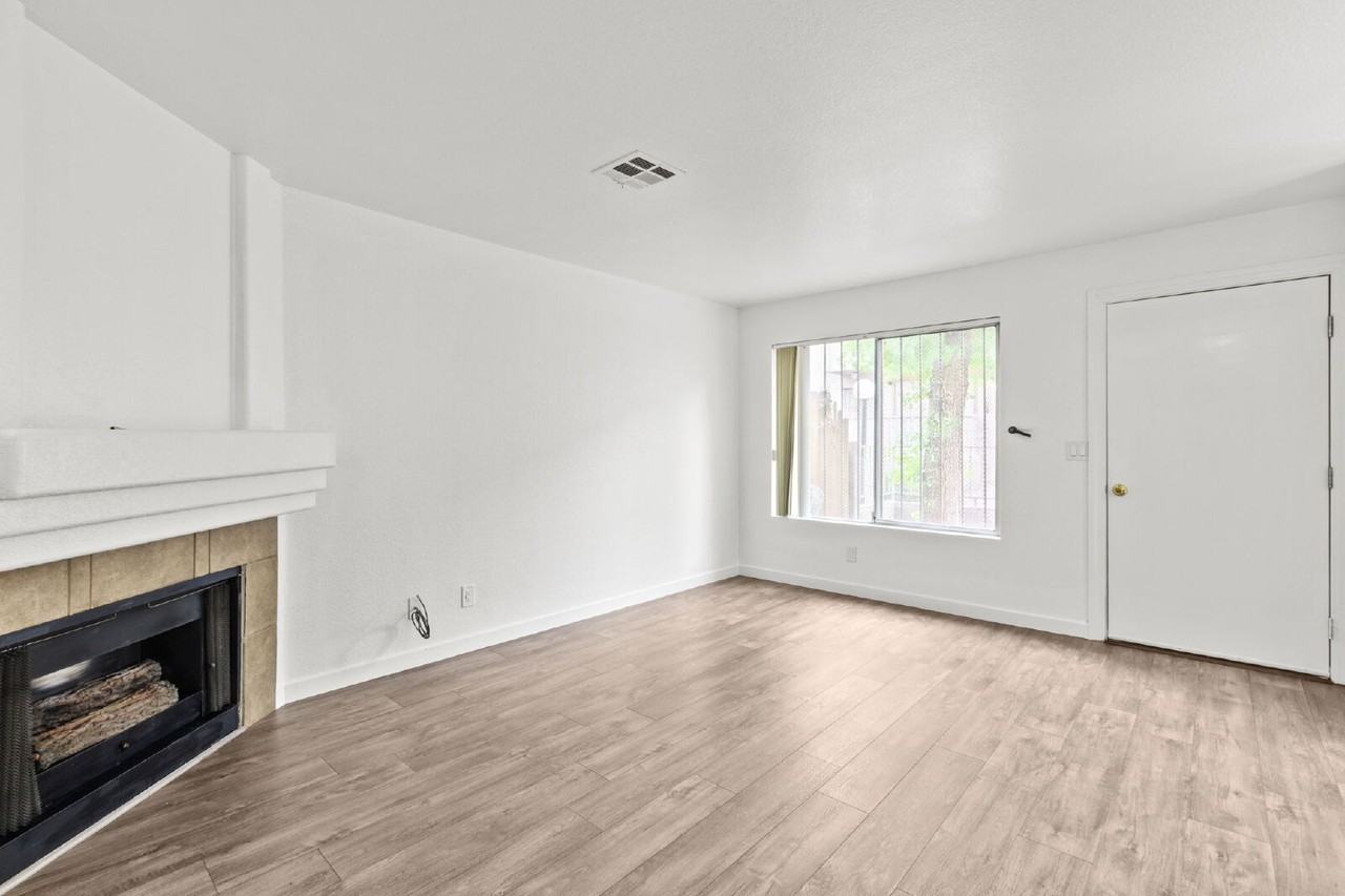 2212 Silver Pine Dr - Photo 6 of 44