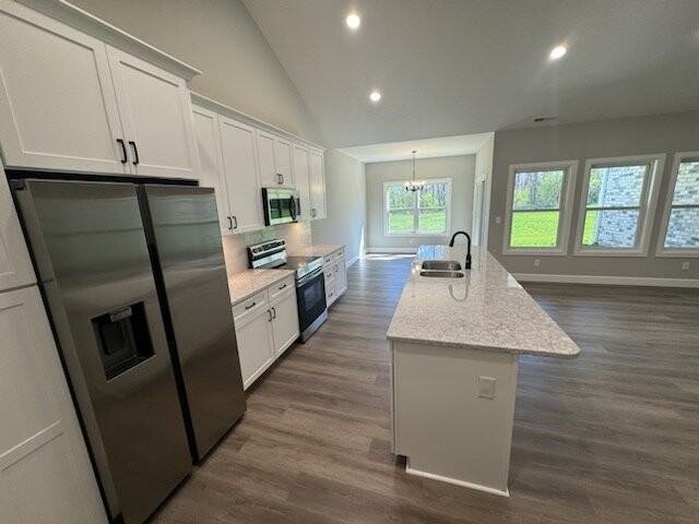 955 Winter Ridge Dr - Photo 4 of 22