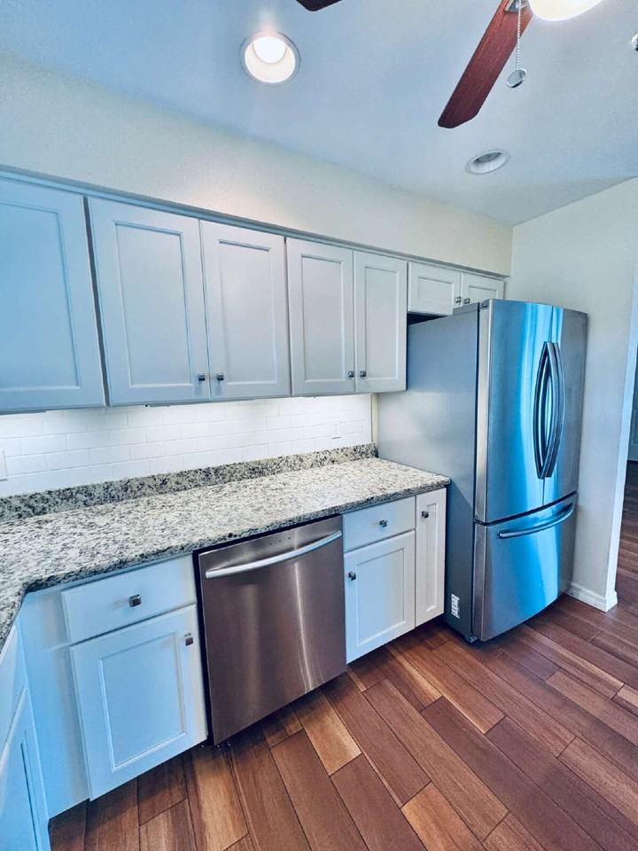 717 Indian Wells Ave - Photo 7 of 26