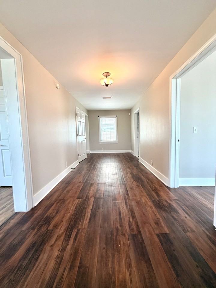 1316 Broad St - Photo 3 of 15