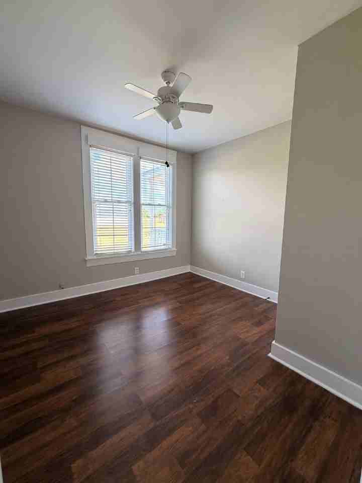 1316 Broad St - Photo 7 of 15