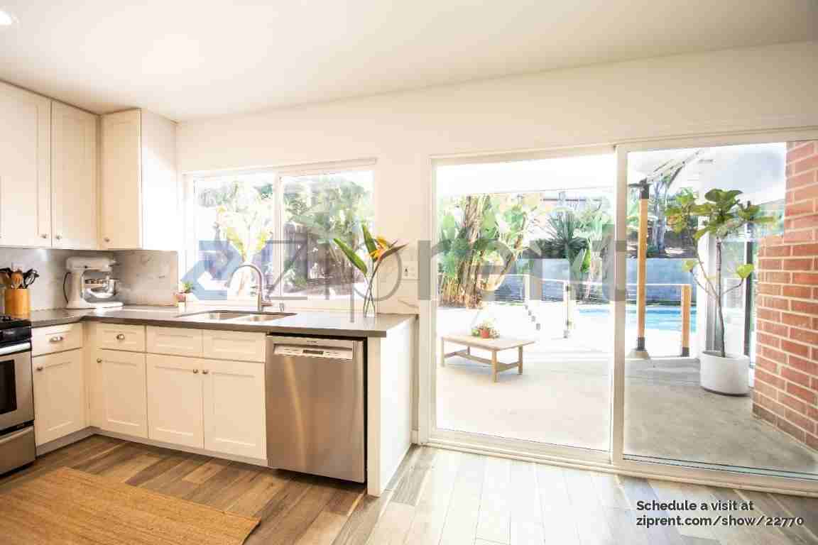 189 Calle Guernica - Photo 7 of 18