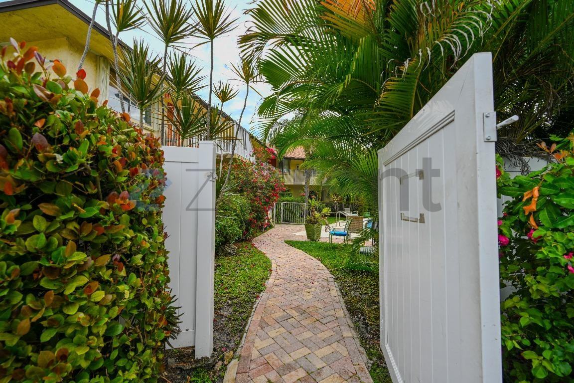 1250 Miami Rd - Photo 4 of 29