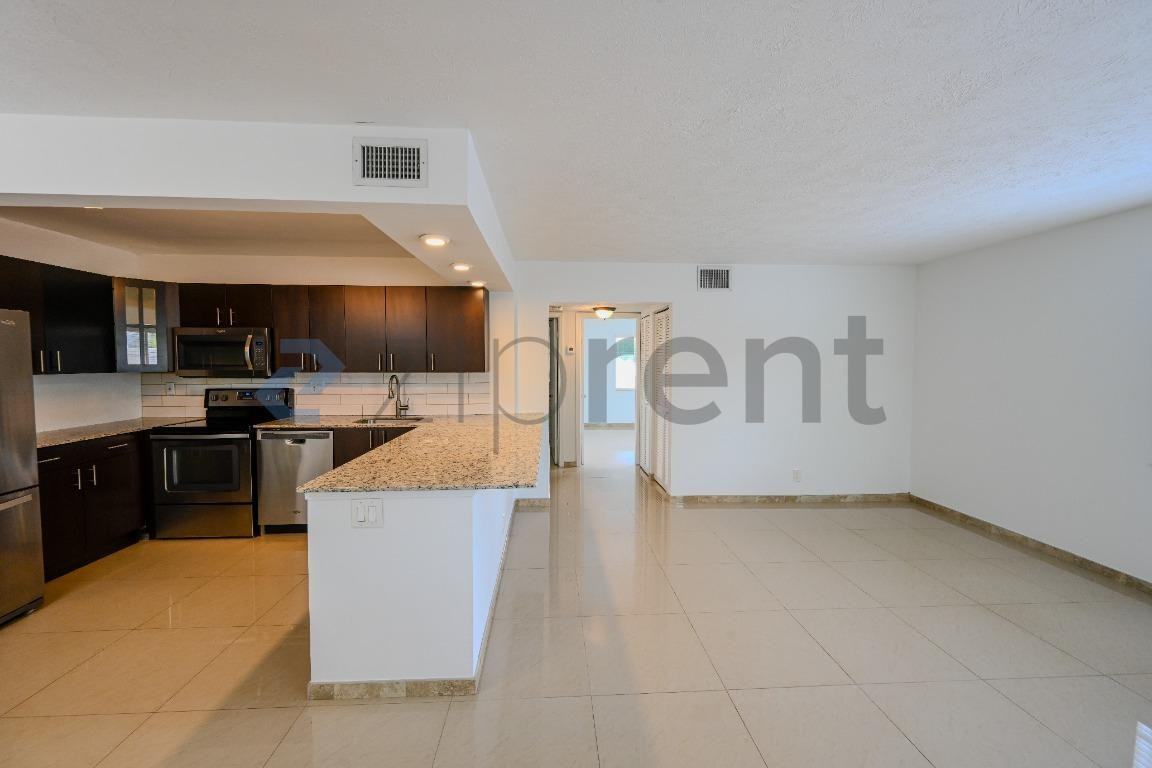 1250 Miami Rd - Photo 7 of 29