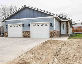 1900 W Mead Ave #2 - Photo 1 of 1