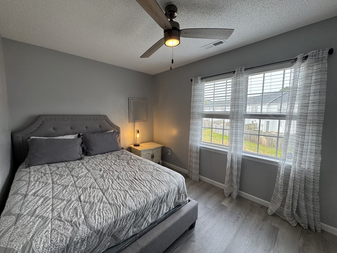 205 Pinegrove Ct #1 - Photo 3 of 8