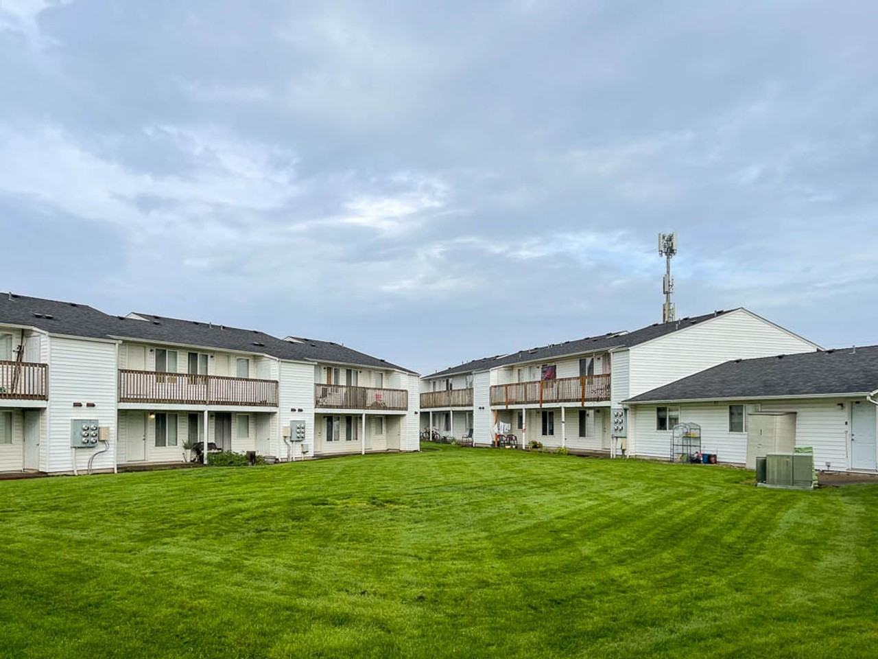 #359 KINGS POINTE - Photo 7 of 7