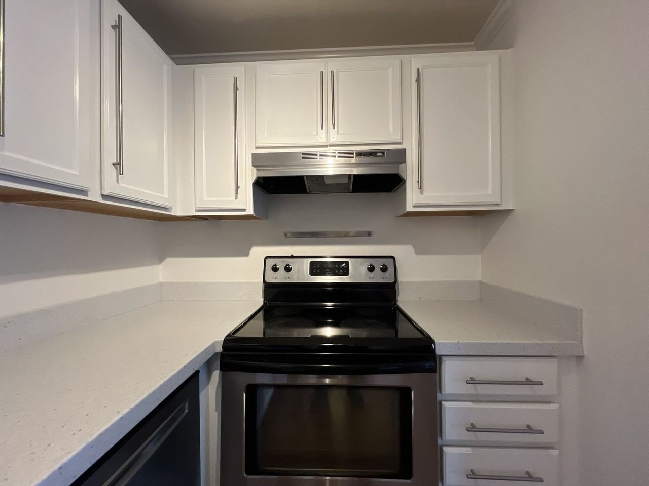 2159 Ne Weidler St - Photo 7 of 28