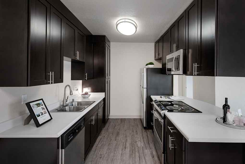 Bonita Cedars - Photo 5 of 27